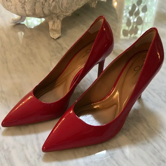 Jessica Simpson Elegant Red Patent Women's Pumps - Picture 2 of 8